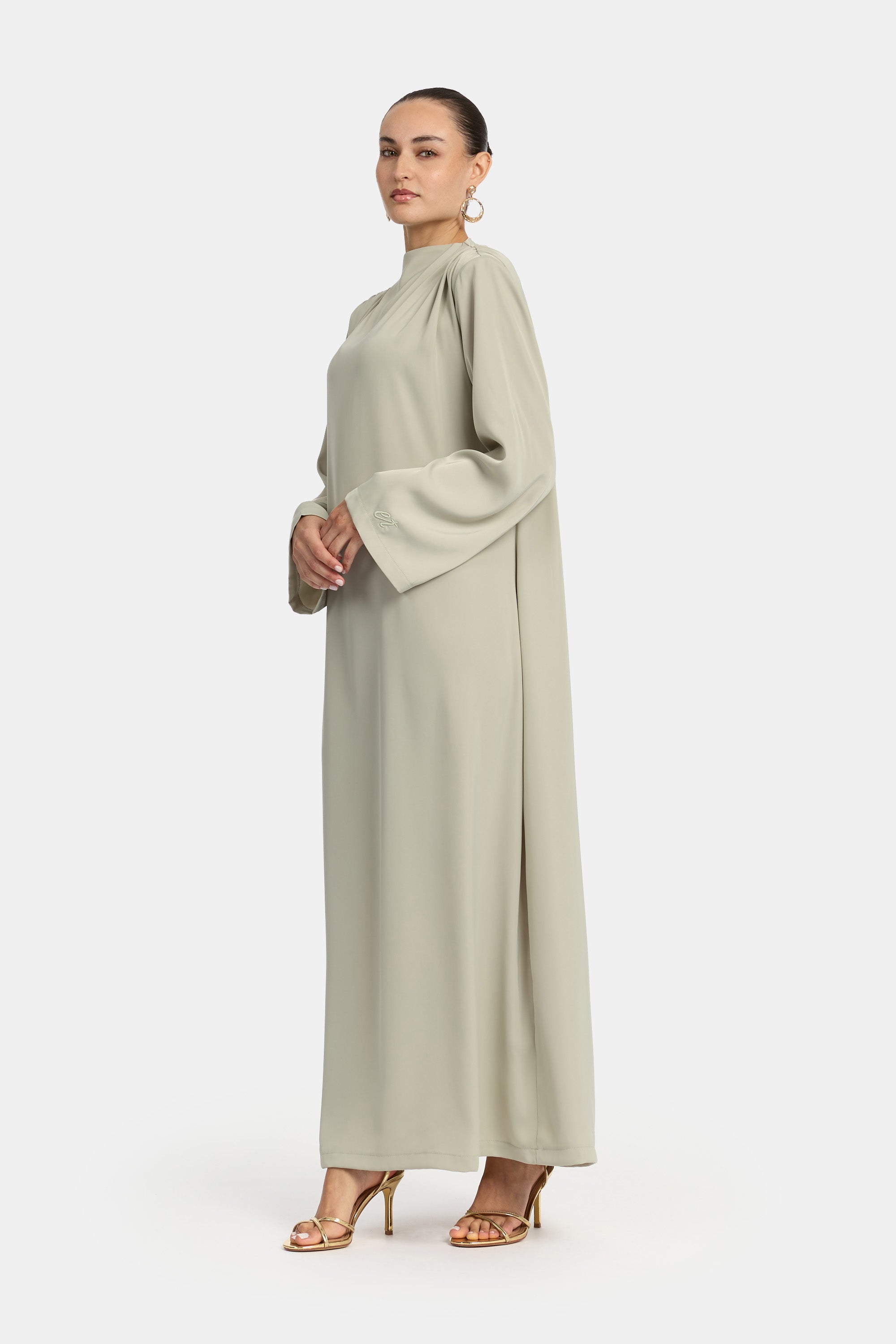 Robe en satin à épaules drapées - Laurel